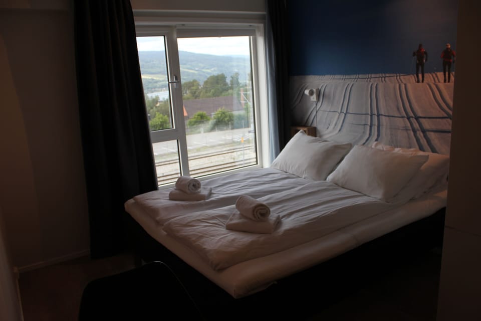 Double Room | Pillowtop beds, desk, iron/ironing board (on request), WiFi (free)