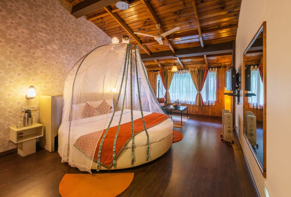 Honeymoon Room, 1 Double Bed, Mountain View | Memory foam beds, blackout drapes, iron/ironing board, rollaway beds