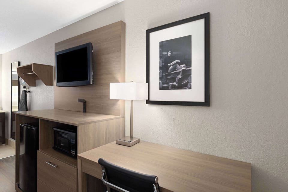 Standard Room, 2 Double Beds | Desk, laptop workspace, blackout drapes, soundproofing
