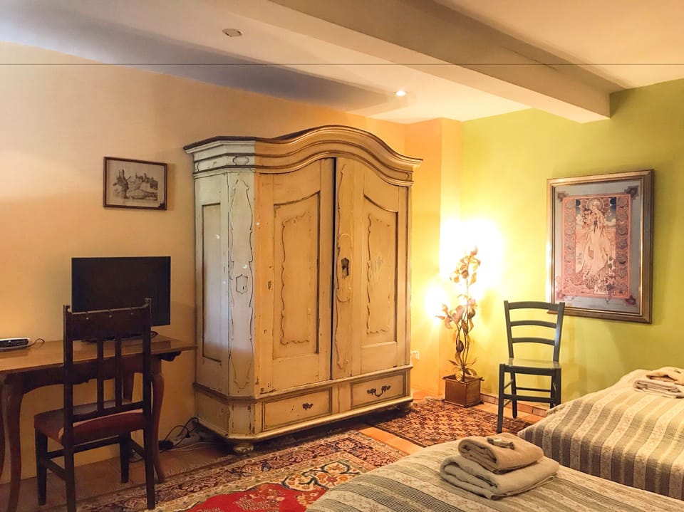 Classic Triple Room, Multiple Beds, Non Smoking | Premium bedding, individually decorated, individually furnished, desk