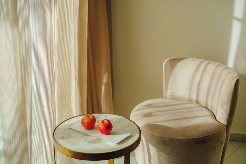 Superior Double Room, Partial Sea View | 1 bedroom, in-room safe, desk, laptop workspace