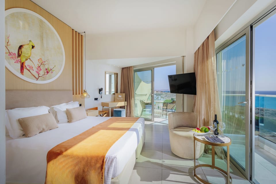 Deluxe Panoramic Sea View | 1 bedroom, in-room safe, desk, laptop workspace