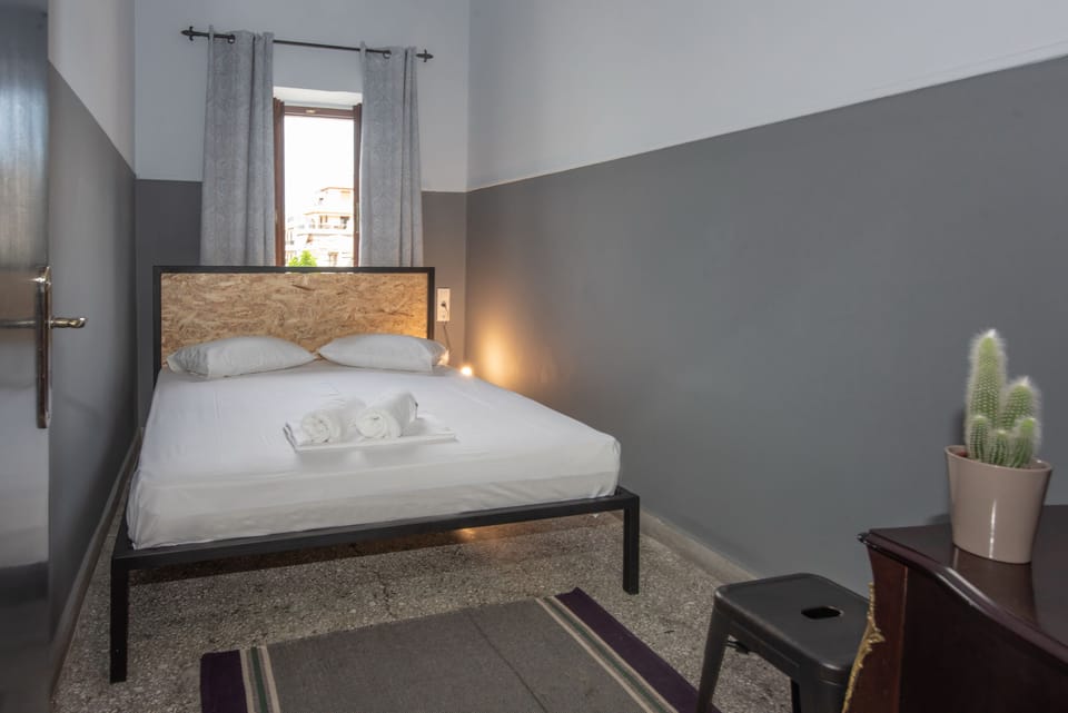 Comfort Double Room, 1 Queen Bed, Non Smoking | Premium bedding, blackout drapes, soundproofing, free WiFi