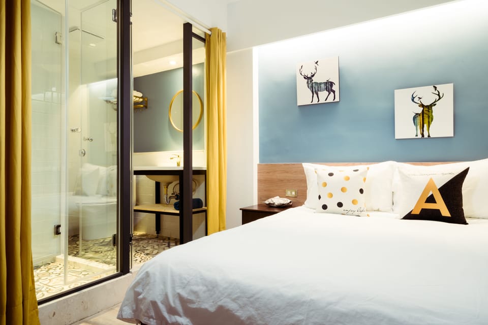 Gallery Double Room, 1 Double Bed, Non Smoking | 1 bedroom, premium bedding, down comforters, individually decorated