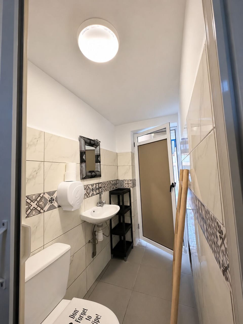 Comfort Shared Dormitory, Men only | Bathroom | Shower, rainfall showerhead, towels, toilet paper