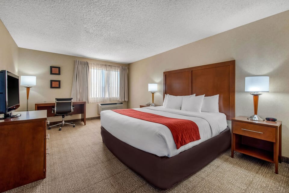 In-room safe, iron/ironing board, free WiFi, bed sheets
