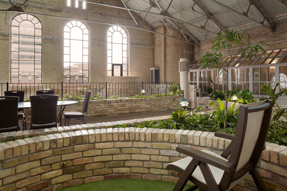 Delta Hotels by Marriott London Armouries Hotel in London