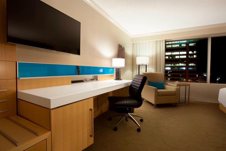 Delta Hotels by Marriott London Armouries Hotel in London