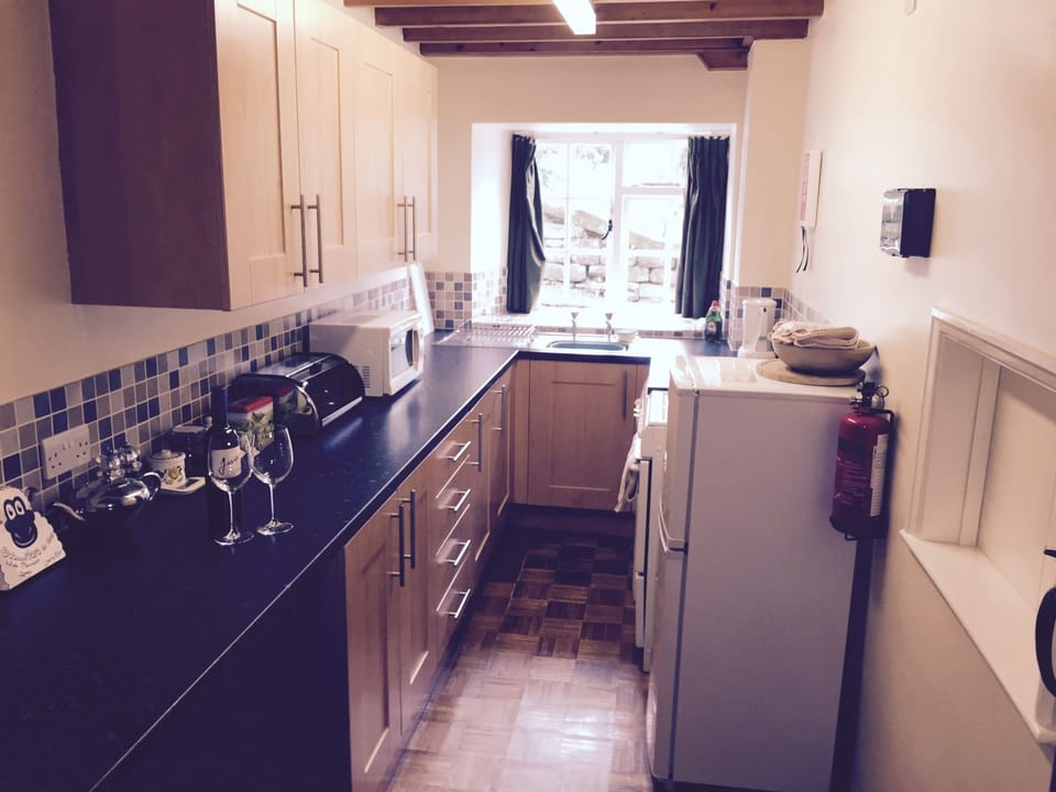 Private kitchen | Espresso maker, coffee/tea maker, electric kettle