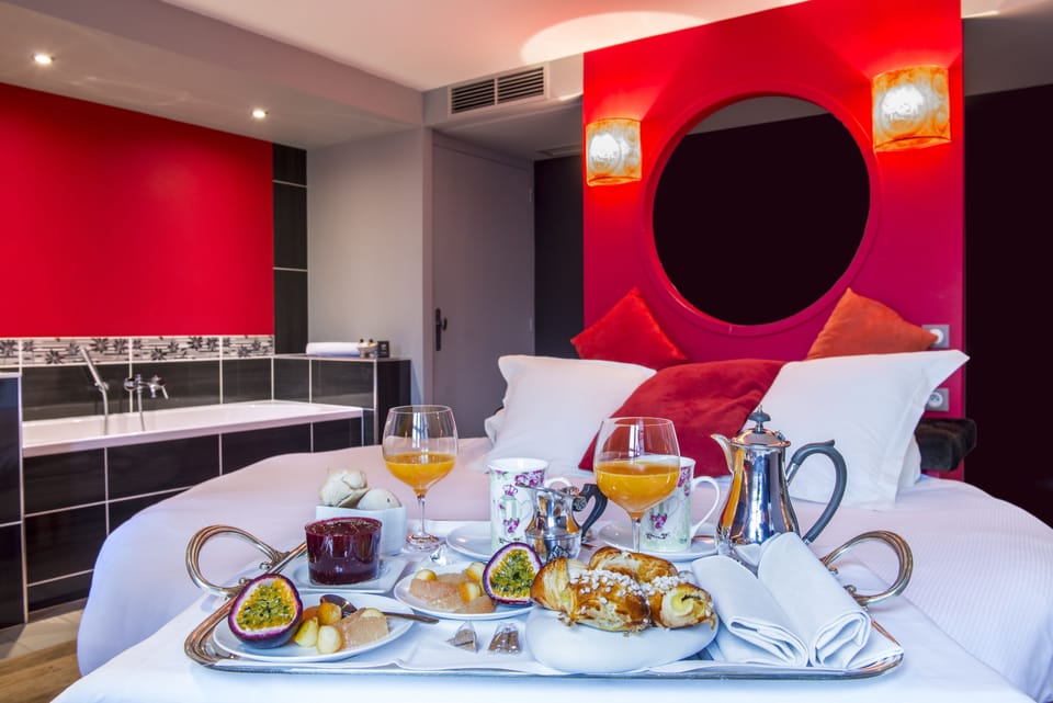 Deluxe Double Room, 1 King Bed | Premium bedding, minibar, individually decorated, individually furnished