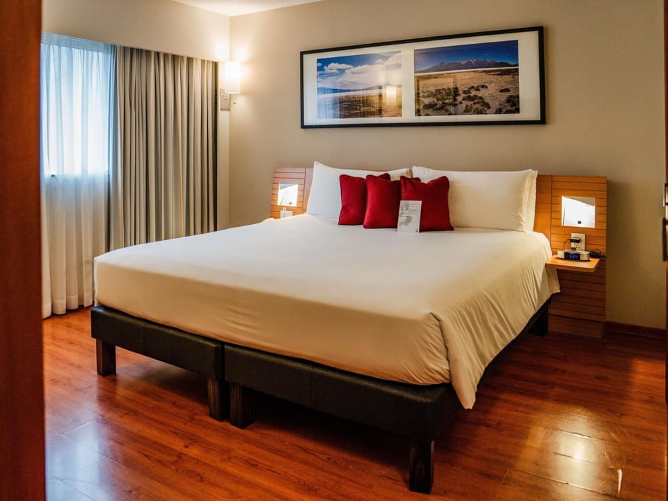 Minibar, in-room safe, desk, blackout drapes