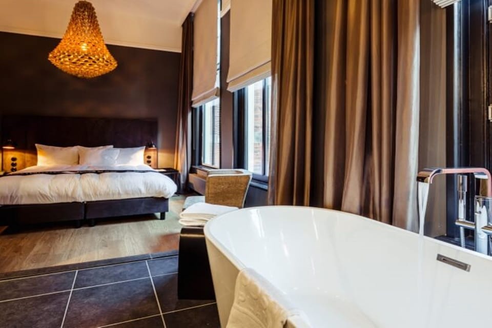 Superior Double Room | Deep soaking bathtub