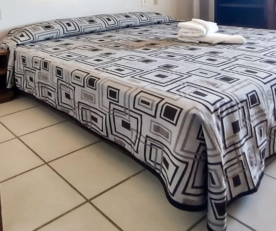 Standard Room | In-room safe, iron/ironing board, free WiFi