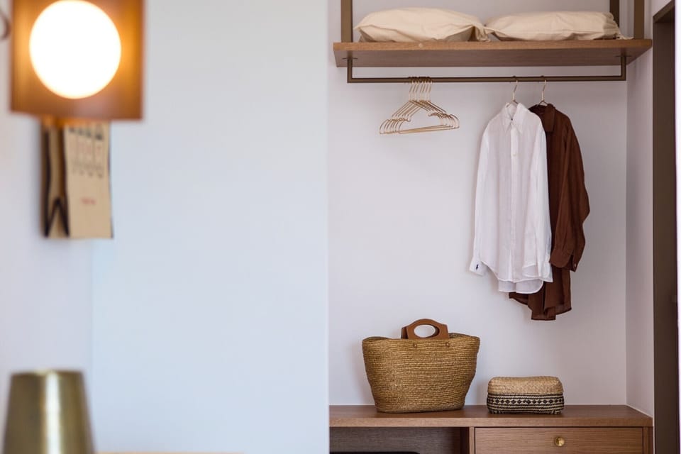 Comfort Milos Room | Wardrobe
