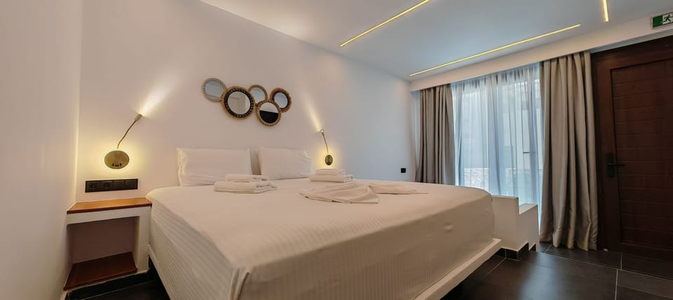 Blackout drapes, soundproofing, iron/ironing board (on request)