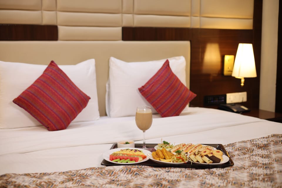 Executive Room | In-room dining