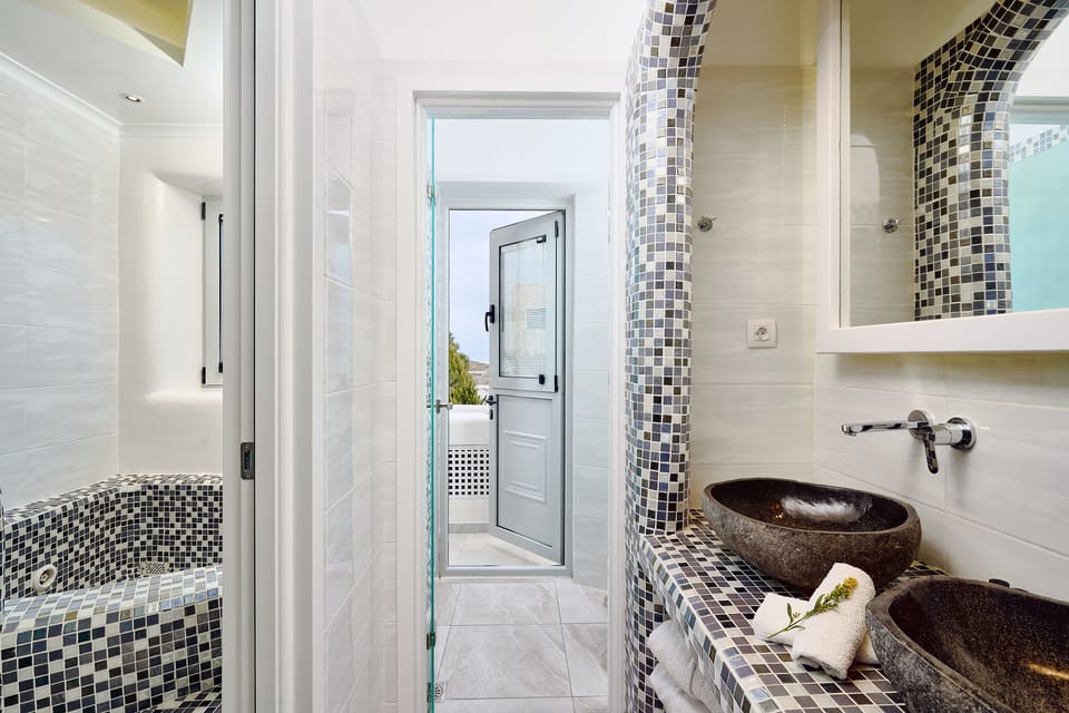 Apartment, Sea View | Premium bedding, in-room safe, individually decorated