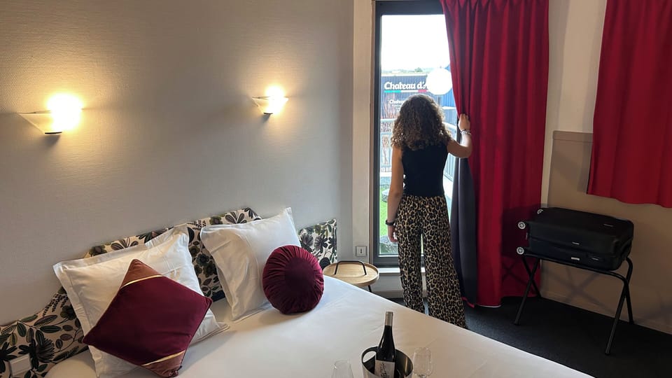 Room | Individually decorated, individually furnished, desk, soundproofing