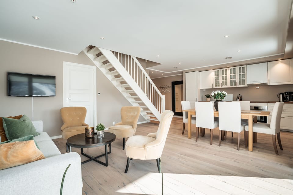 Apartment, 3 Bedrooms (D) (Linen and towels not included) | Living area | Flat-screen TV