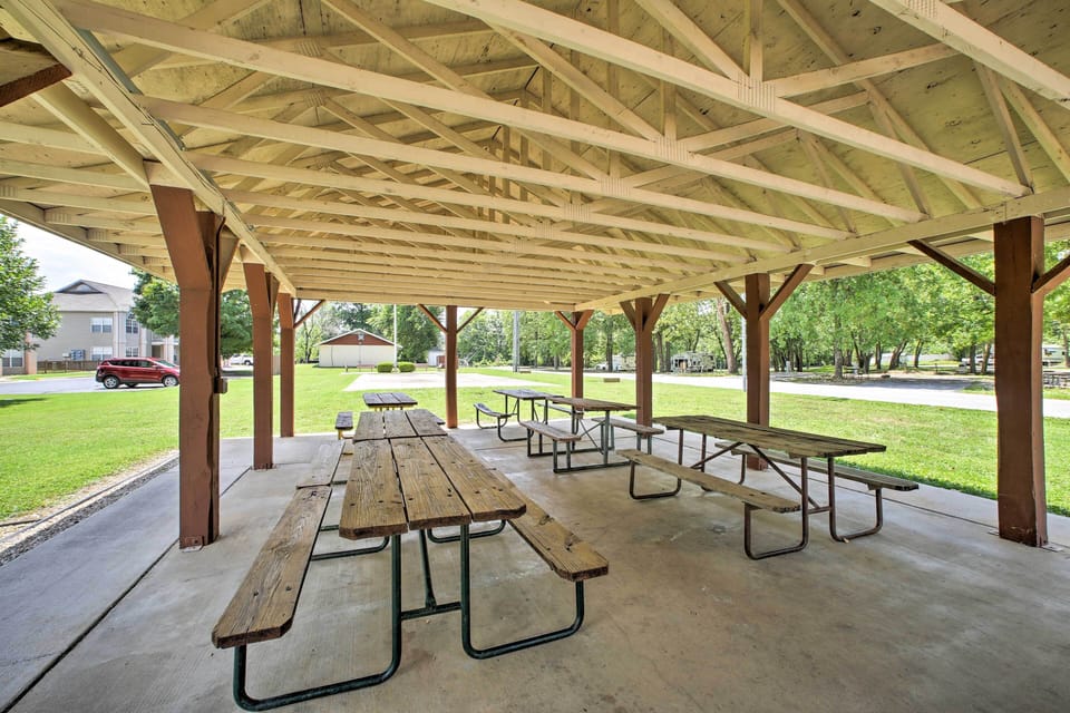 Community Amenities | Picnic Area