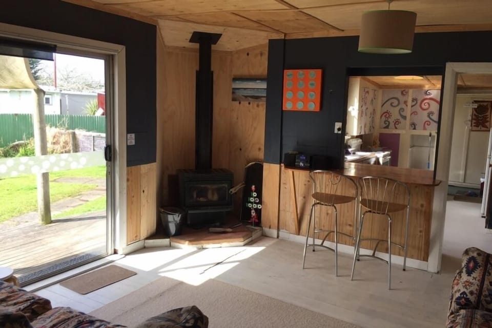 Lounge with fireplace 
