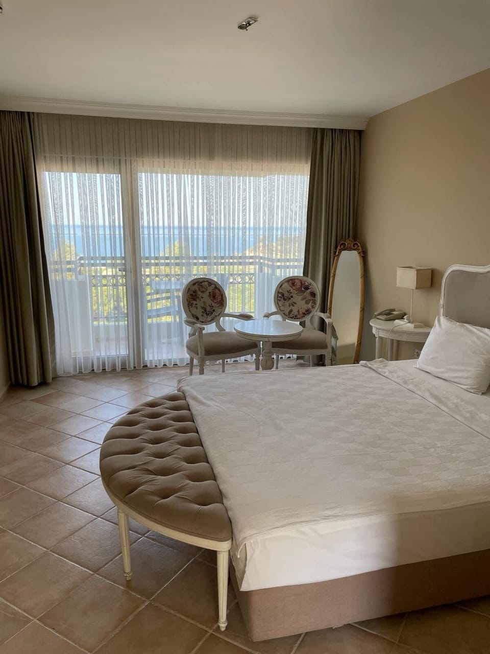 Standard Double Room | Minibar, in-room safe, individually decorated, desk