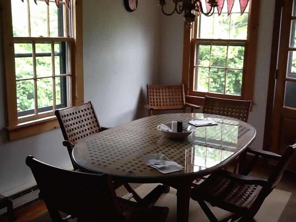 Kitchen area dining.