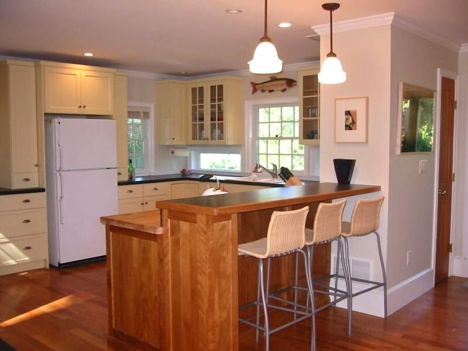 Contemporary Kitchen