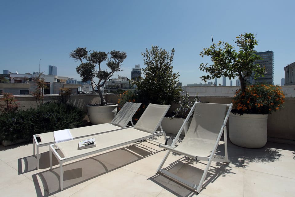 Outdoor Terrace