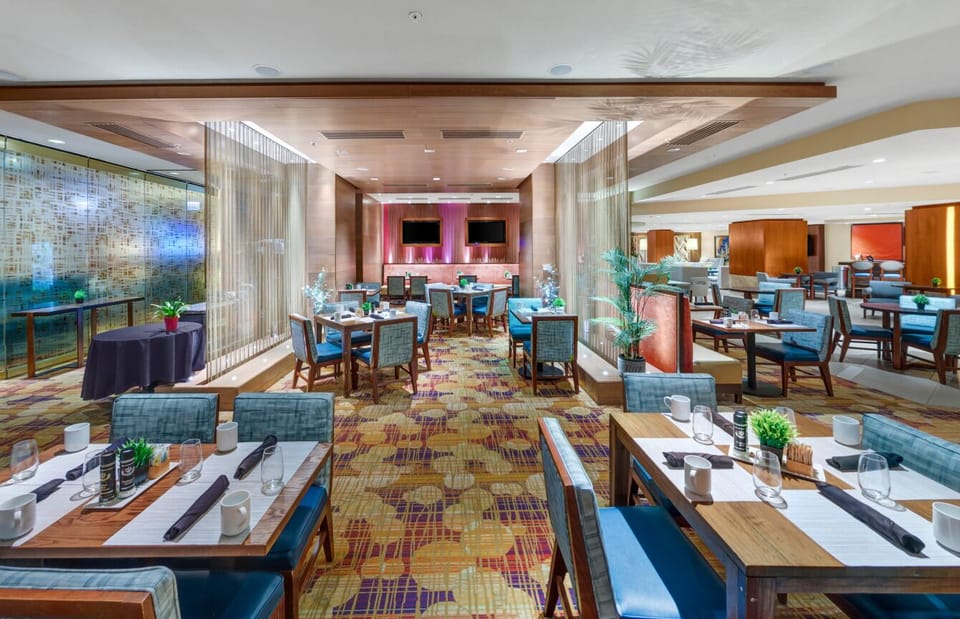 Daily buffet breakfast (USD 26.52 per person)