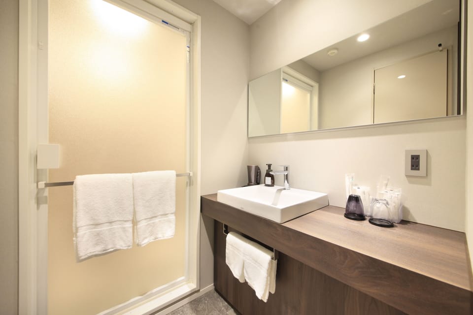 In-room safe, desk, iron/ironing board, free WiFi