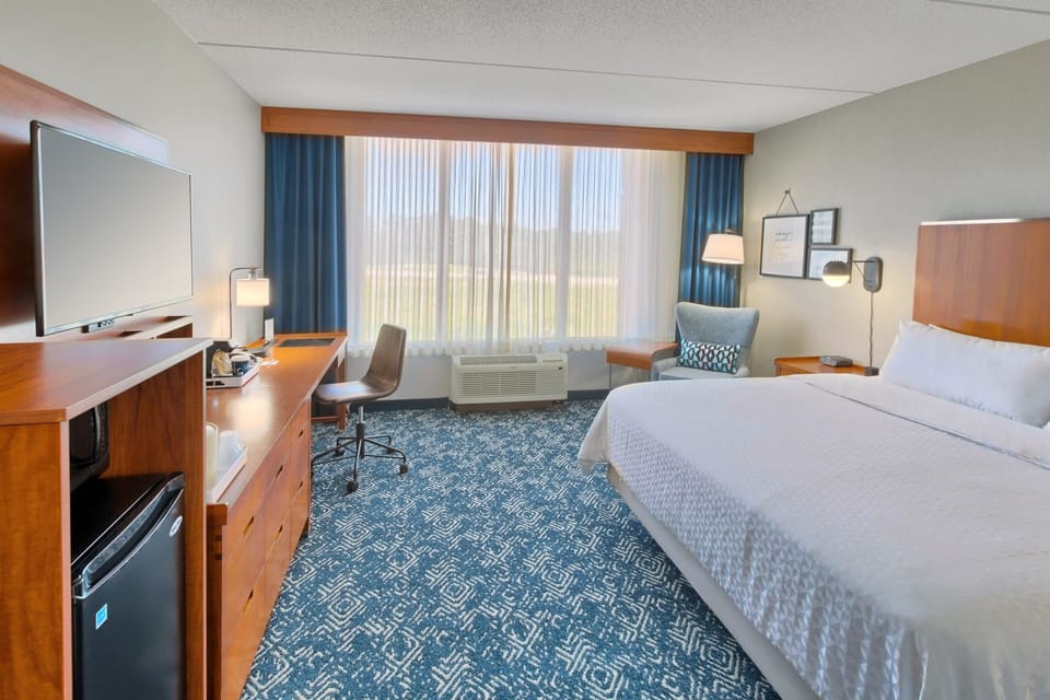Premium bedding, down comforters, Select Comfort beds, desk