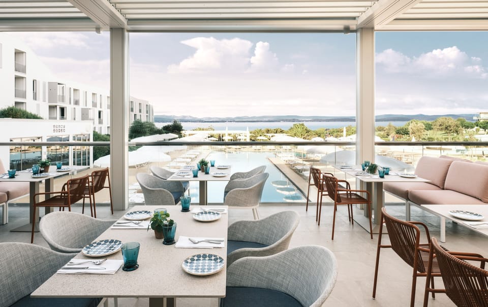 Breakfast, dinner served; Mediterranean cuisine, ocean views 