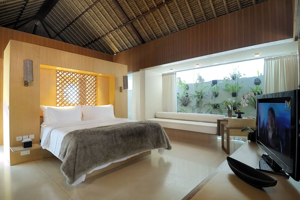 2 Bedroom Villa with Private Pool | In-room safe, free cribs/infant beds, free WiFi, bed sheets