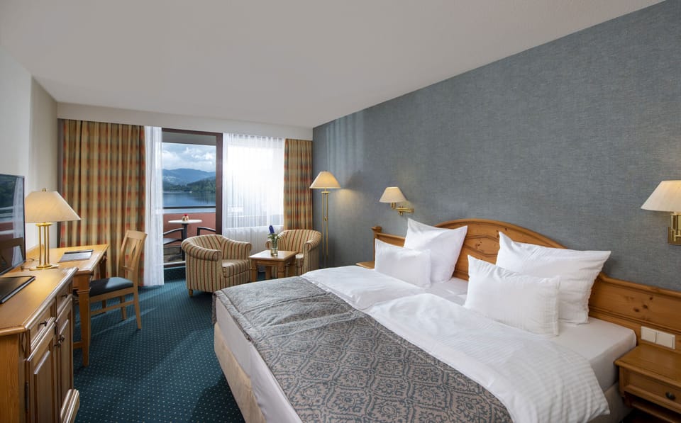 Superior Double Room | Premium bedding, minibar, in-room safe, desk