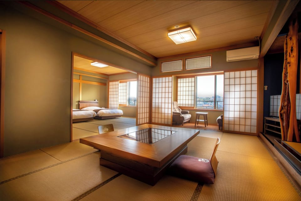Suite (Kodaimurasaki) | Premium bedding, down comforters, in-room safe, desk