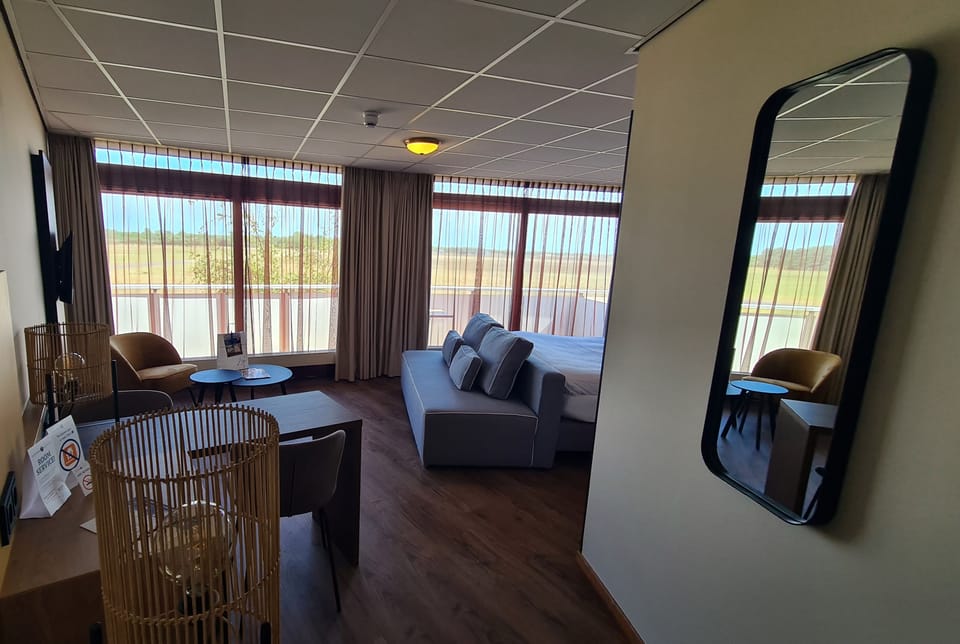 Suite | In-room safe, desk, cribs/infant beds, free WiFi