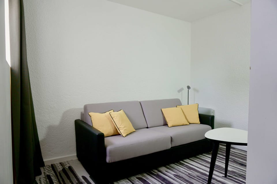 Suite, 1 Queen Bed with Sofa bed | Premium bedding, in-room safe, desk, blackout drapes