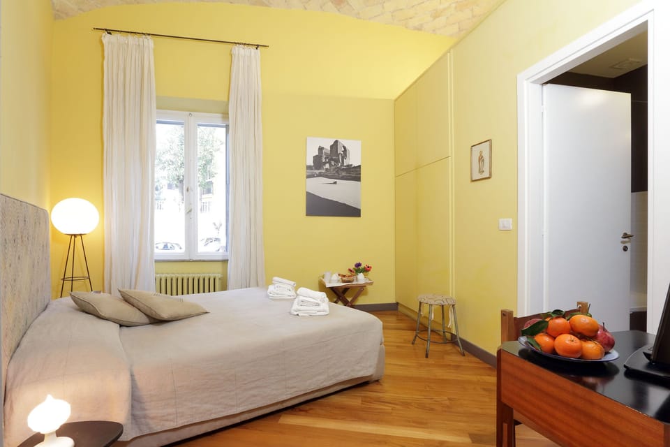 Classic Double Room | In-room safe, desk, free WiFi