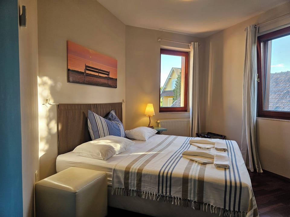 Small Basic Double Room | Select Comfort beds, in-room safe, desk, laptop workspace