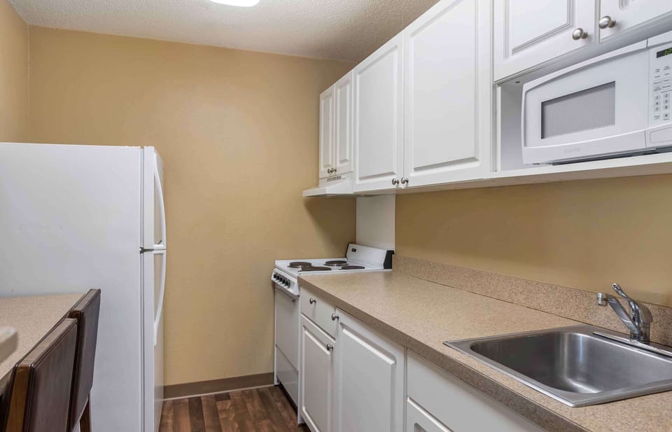 Studio, 2 Queen Beds, Non Smoking | Desk, blackout drapes, iron/ironing board, free WiFi