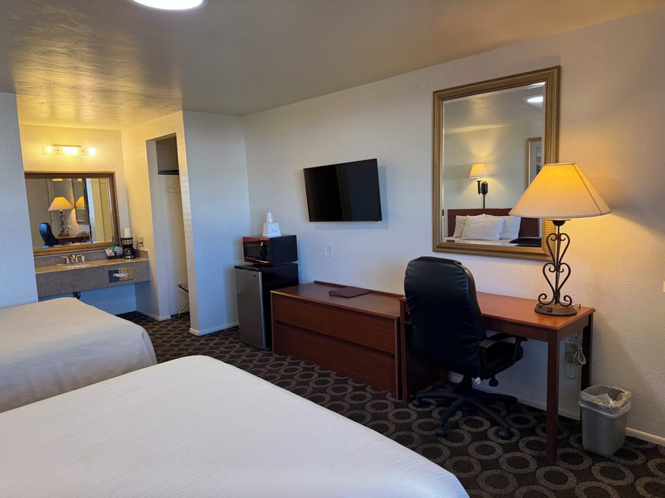 Standard Double Room, 2 Queen Beds | Desk, free WiFi, bed sheets
