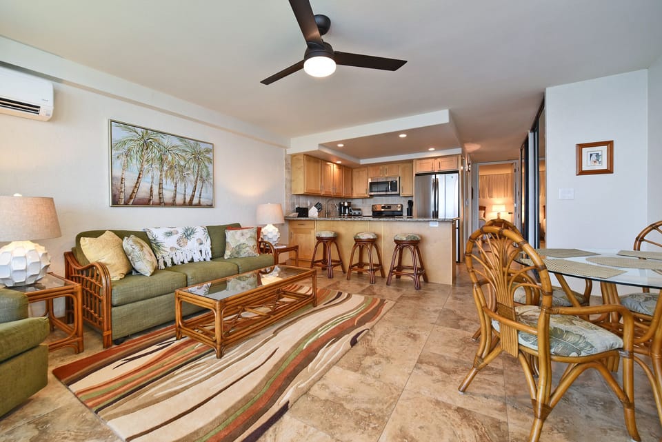 Open floor plan, bright and airy