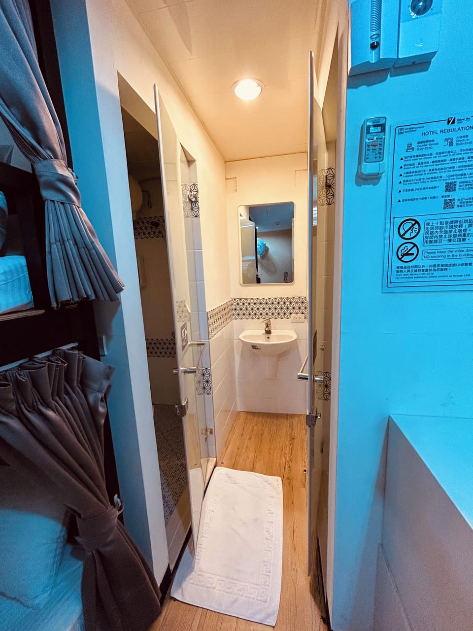 Economy Triple Room, Non Smoking | Down comforters, desk, blackout drapes, soundproofing