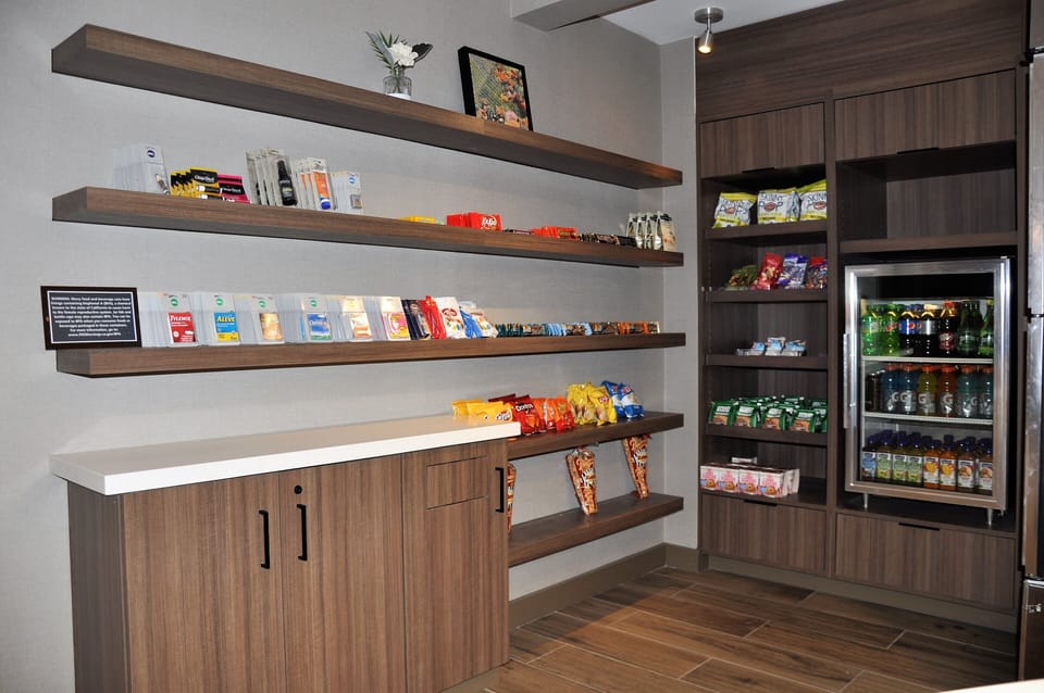 Snack bar