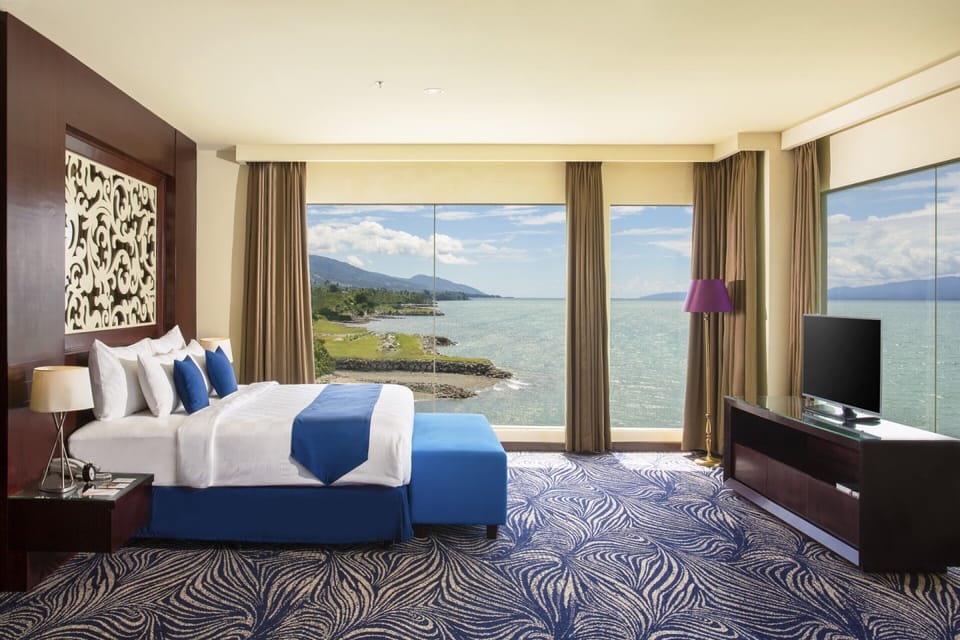 Grand Suite | Premium bedding, minibar, in-room safe, desk