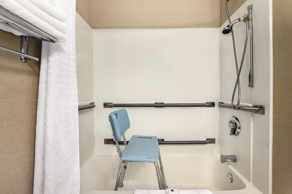 Country Inn & Suites by Radisson, Dakota Dunes, SD Hotel in Sioux City