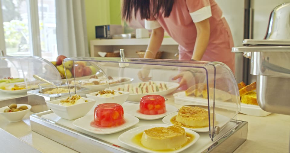 Breakfast buffet