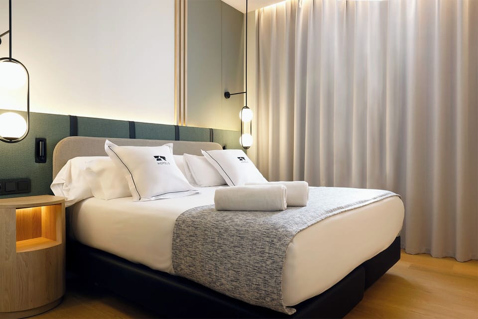 Minibar, in-room safe, desk, soundproofing