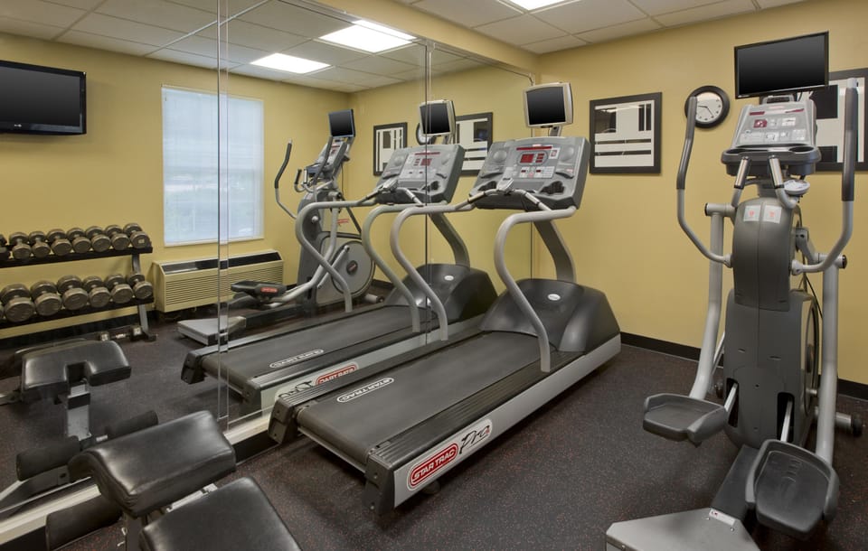 Birch Hill Suites Extended Stay - Blue Ash Apartment in Blue Ash